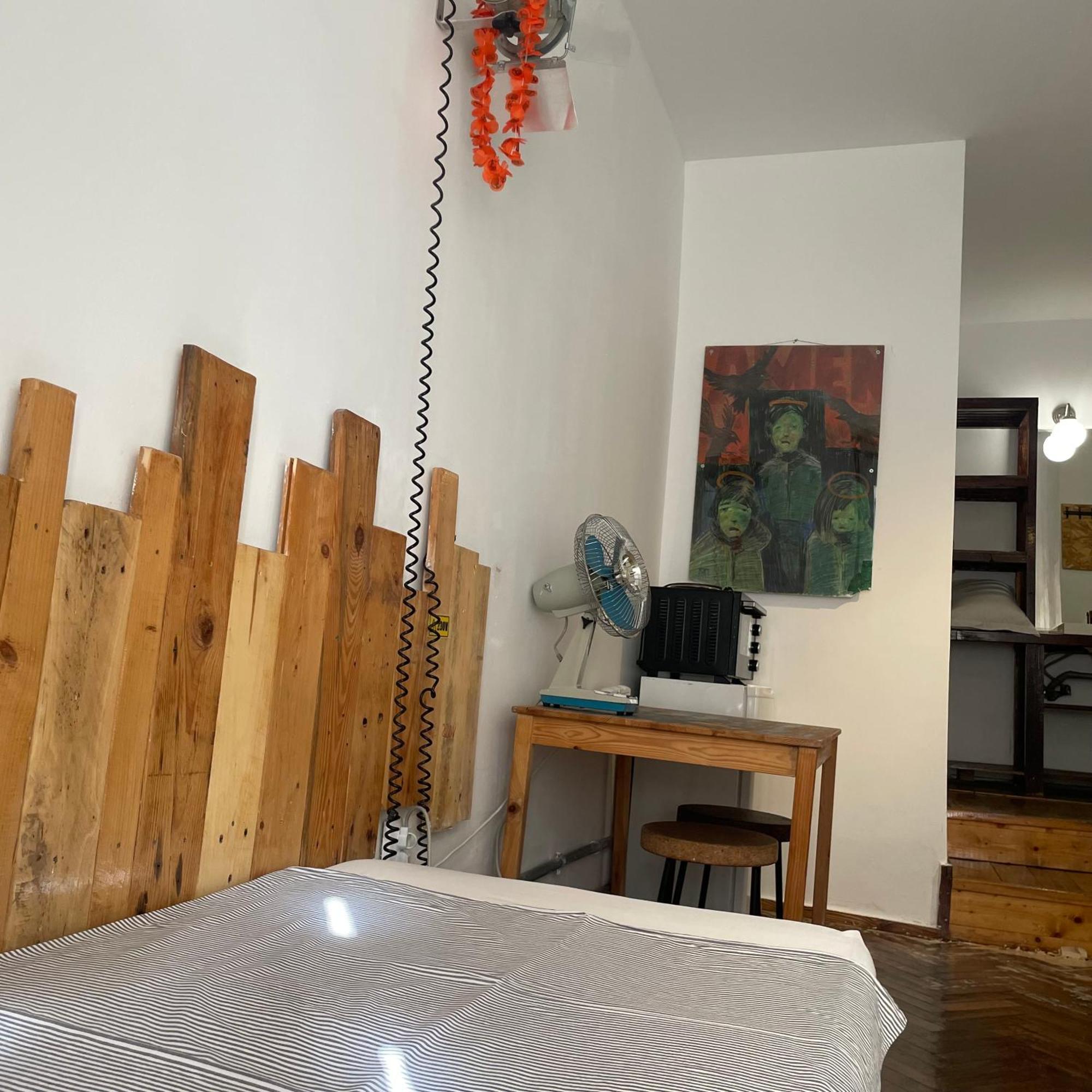 Victoria Poshtel Bucharest Hostel Eksteriør bilde