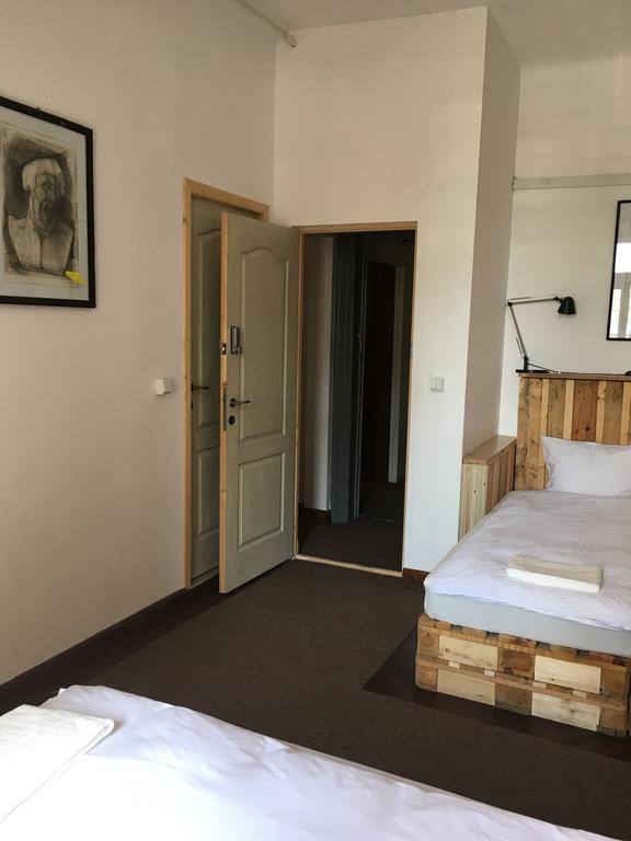 Victoria Poshtel Bucharest Hostel Eksteriør bilde