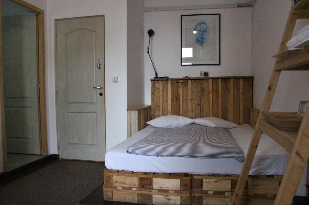 Victoria Poshtel Bucharest Hostel Eksteriør bilde