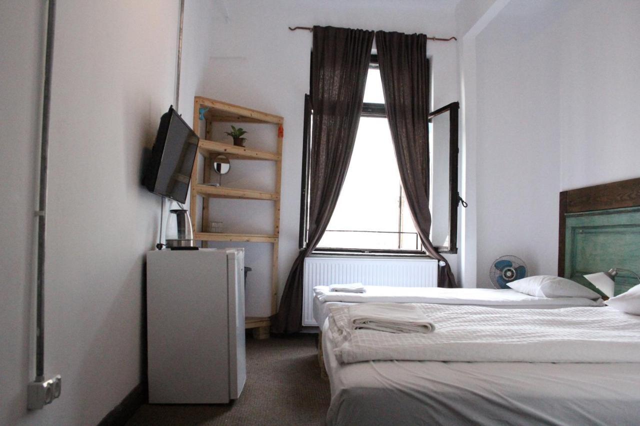 Victoria Poshtel Bucharest Hostel Eksteriør bilde