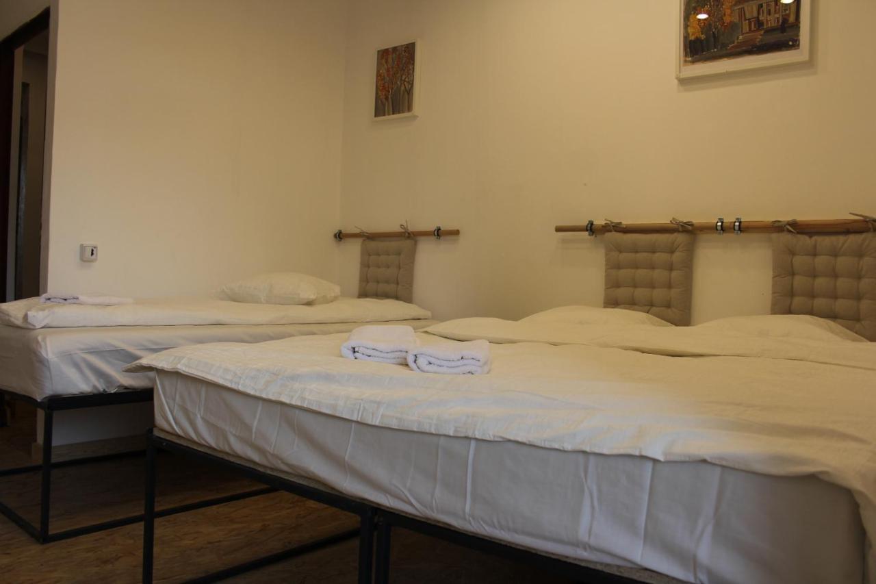 Victoria Poshtel Bucharest Hostel Eksteriør bilde