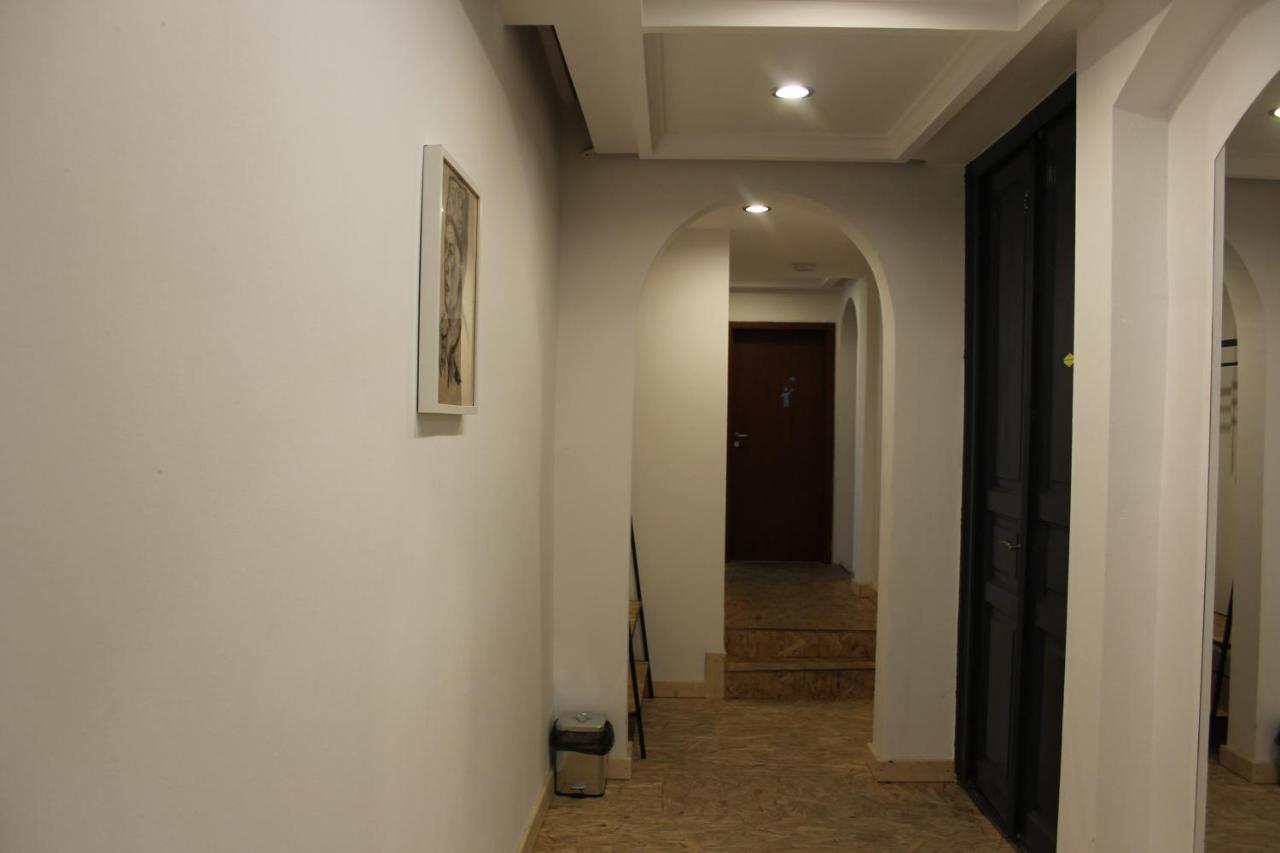 Victoria Poshtel Bucharest Hostel Eksteriør bilde